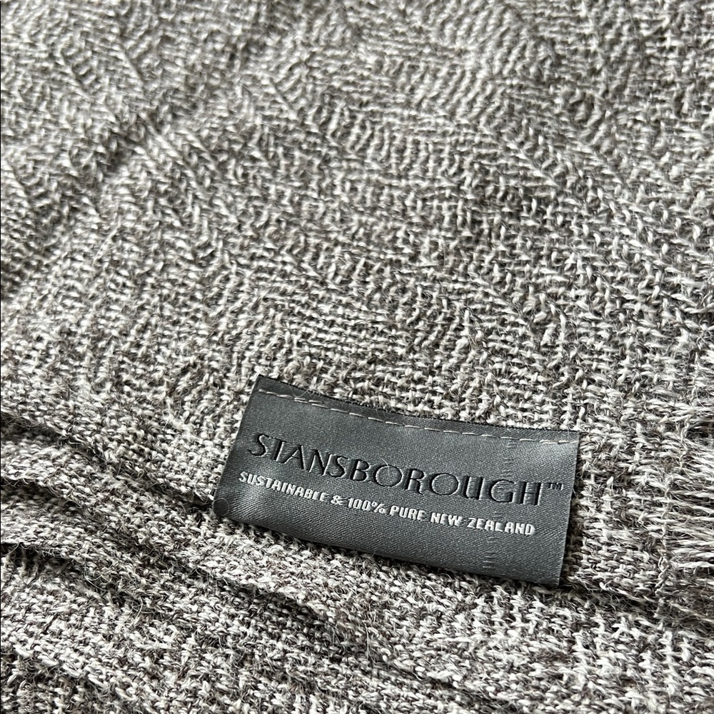 Stansborough official Lord of the Rings throw blanket or large scarf.